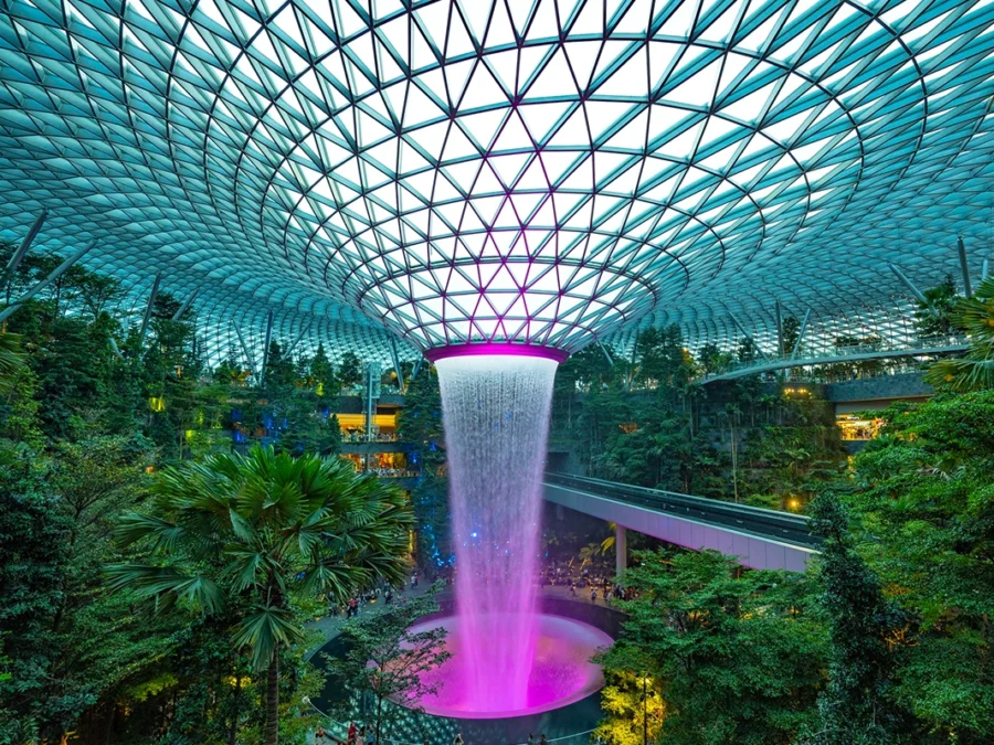 singapore-changi-airport-fountain